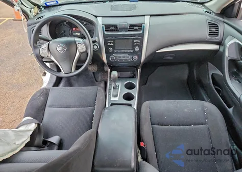 2015 Nissan Altima 2.5 z USA, uszkodzony, nr VIN 1N4AL3AP0FN867862